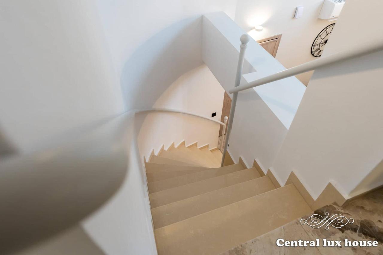 Central Lux House Kalamata Ngoại thất bức ảnh